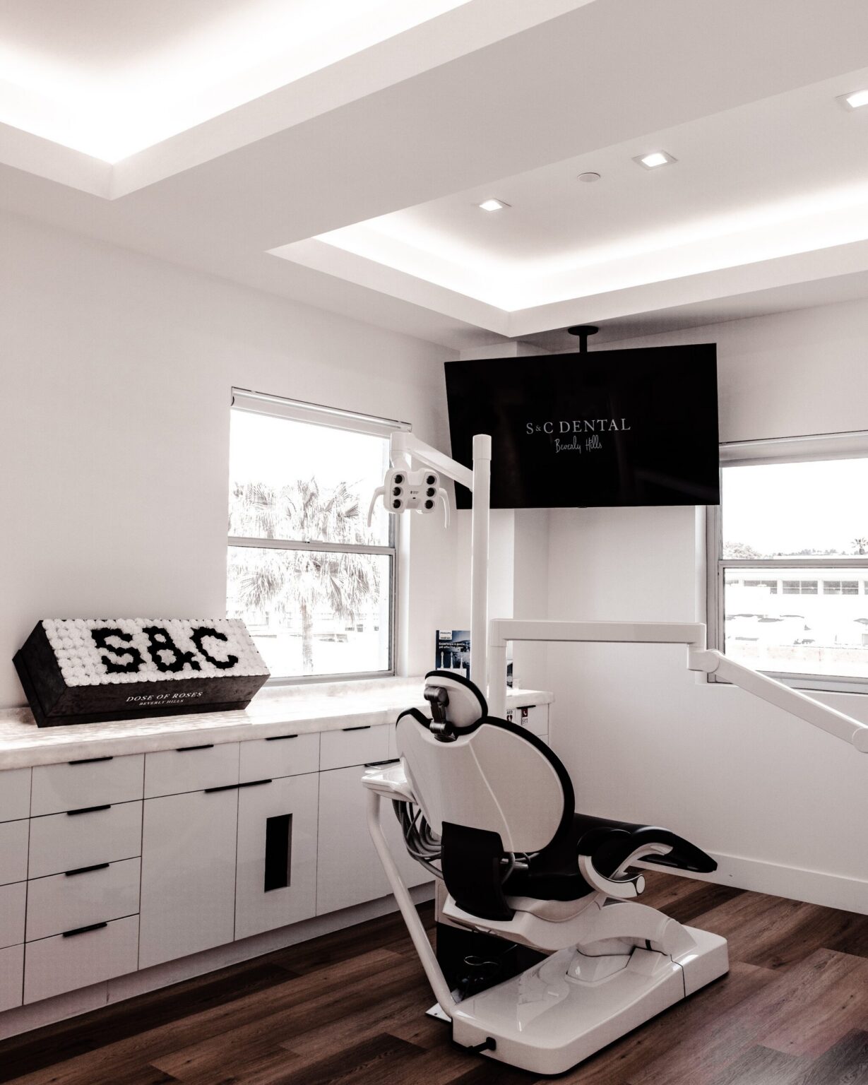 A treatment room with natural light at S&C Dental Beverly Hills